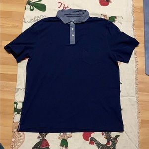 Navy blue men’s collared shirt